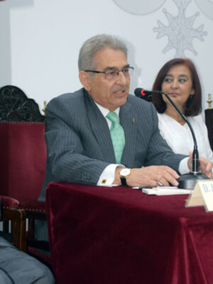 Presentación del libro “La procesión de un torero” por el profesor Rafael de Lara García.