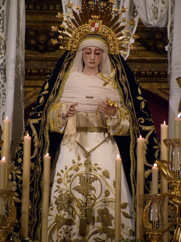 Triduo extraordinario con motivo del aniversario de la Hermandad de la Soledad  de su traslado a San Lorenzo.