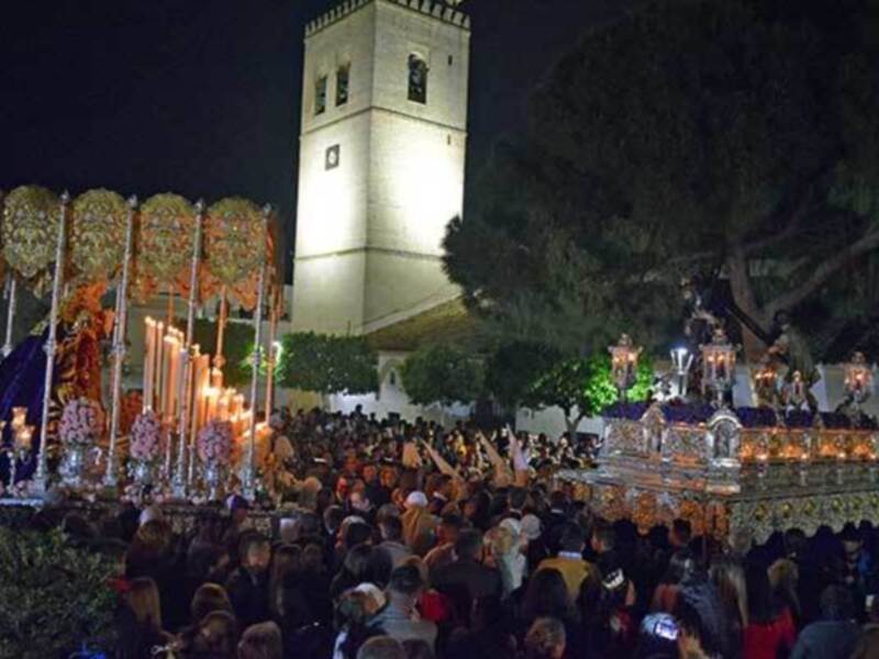 La lluvia desbarata la procesión de la Hermandad del Nazareno Ilipense.