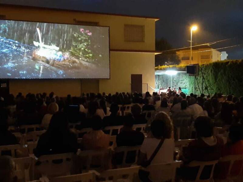 Javier Alba: Nuestra apuesta en el colegio Virgen de Regla es clara por el cine de estreno