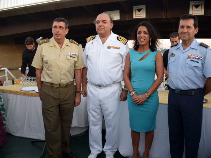 La Fiesta en honor a la Virgen del Carmen se celebró en el gran catamarán  “Luna de Sevilla”