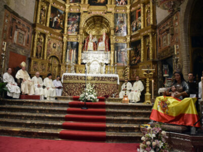 Actos en la Parroquia de Santa Ana con motivo del V centenario de la Vuelta Al mundo en Sevilla.