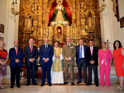 El museo de la Hermandad de la Esperanza de Triana se ha incrementado con una faja del Estado Mayor.