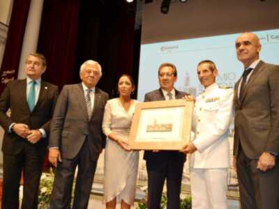 La Cámara de Comercio de Sevilla y la Fundación Cajasol reconocen al Buque-Escuela Juan Sebastián Elcano con el Premio Iberoamericano “Torre del Oro
