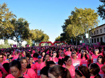 10.000 mujeres participaron en la carrera lúdico-deportiva en Sevilla
