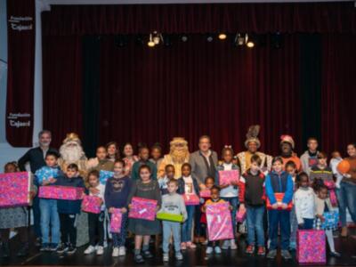 La Fundación Cajasol entrega más de 1000 juguetes a los niños y niñas de las asociaciones y entidades colaboradoras de  Sevilla, Huelva, Córdoba