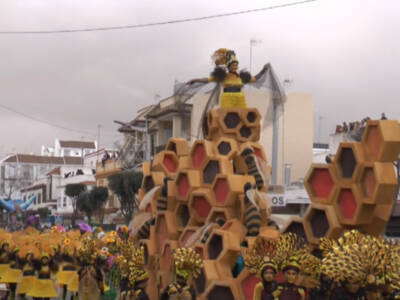 ‘Las Galeras’ vuelven al trono cabalgatero con ‘Polinizando el carnaval’