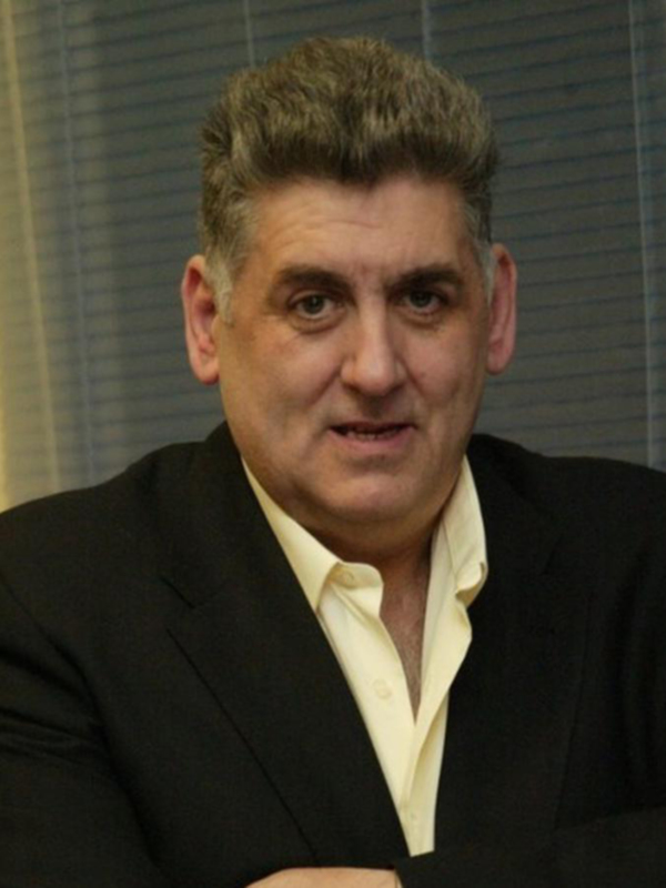 Miguel Gallardo , editor de “Cómo llora Sevilla” entrevistado en “Hoy por hoy” de Radio Sevilla por Pedro Preciado y Paco García