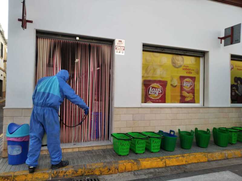 Los servicios de desinfección contratados por Diputación llegan a 40 poblaciones y se extenderán hasta la última semana de abril