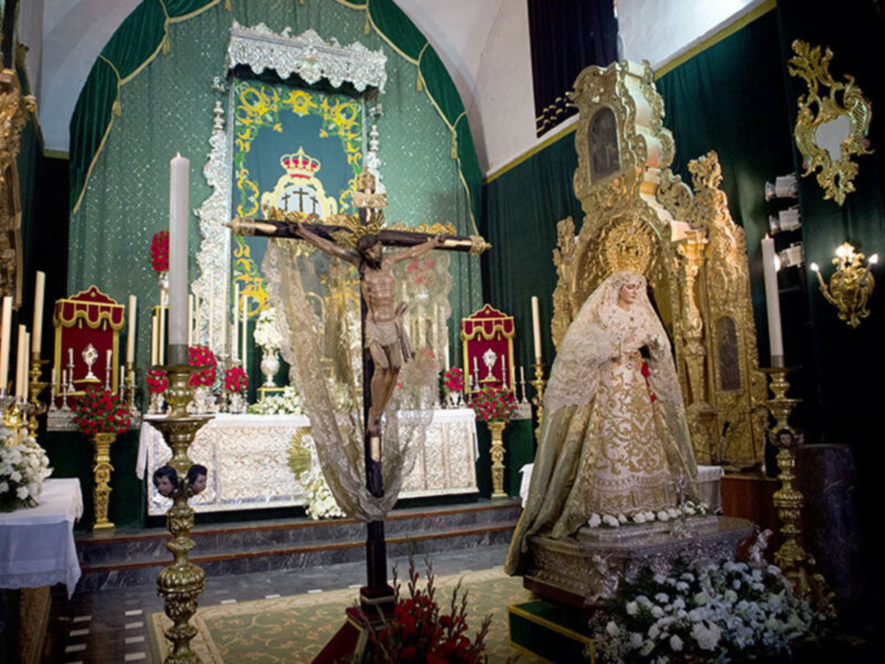 Al final de la Solemne Función, tuvo lugar la jornada de (Puertas Abiertas a la fe) en la vera-cruz de Alcalá del Río