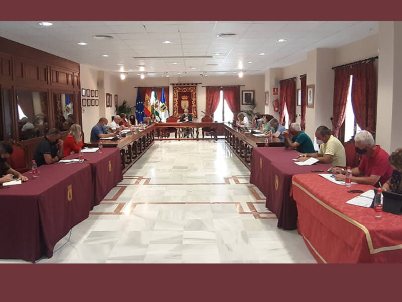 El Pleno acuerda como días de fiesta local para el próximo año el 22 de febrero y el 8 de septiembre 