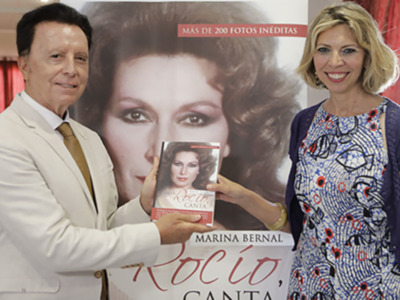 Marina Bernal presenta su libro Canta Rocio Canta en  I Festival de Copla y Canción ‘Ay, Chiclanera’ en el que cantaran Pasion Vega , Clara Montes, In