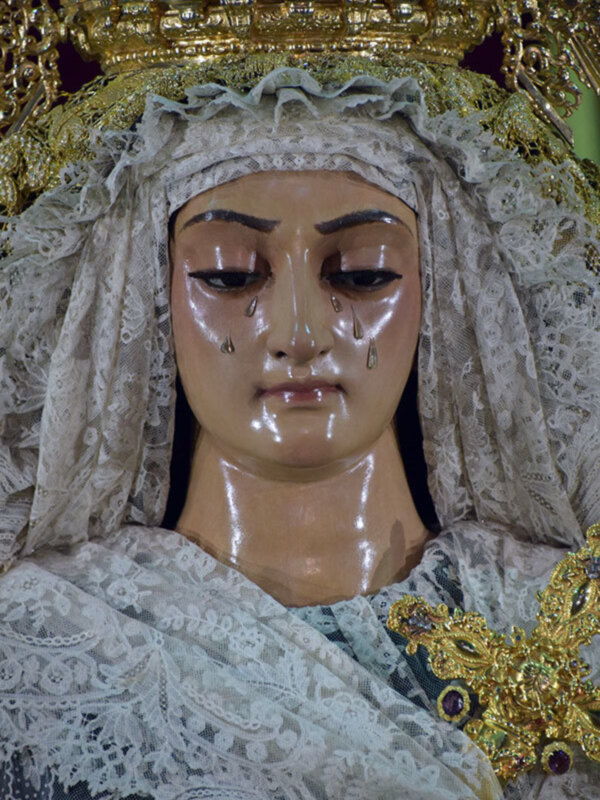 Finalizaron  los cultos al Cristo Yacente de Alcalá del Río.