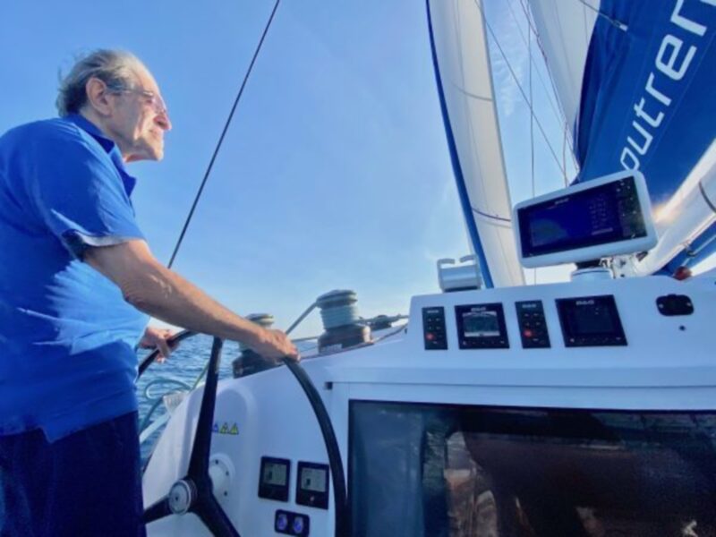 El gran navegante oceánico Jimmy Cornell se encuentra ya en Sevilla 