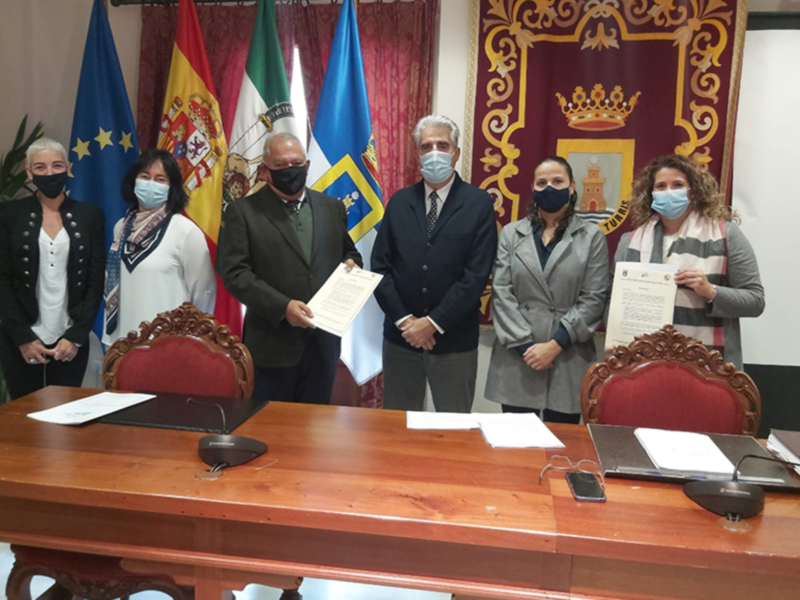 El CAND entrega al Ayuntamiento chipionero el plan realizado por su adhesión al manifiesto andaluz por la igualdad efectiva en el deporte