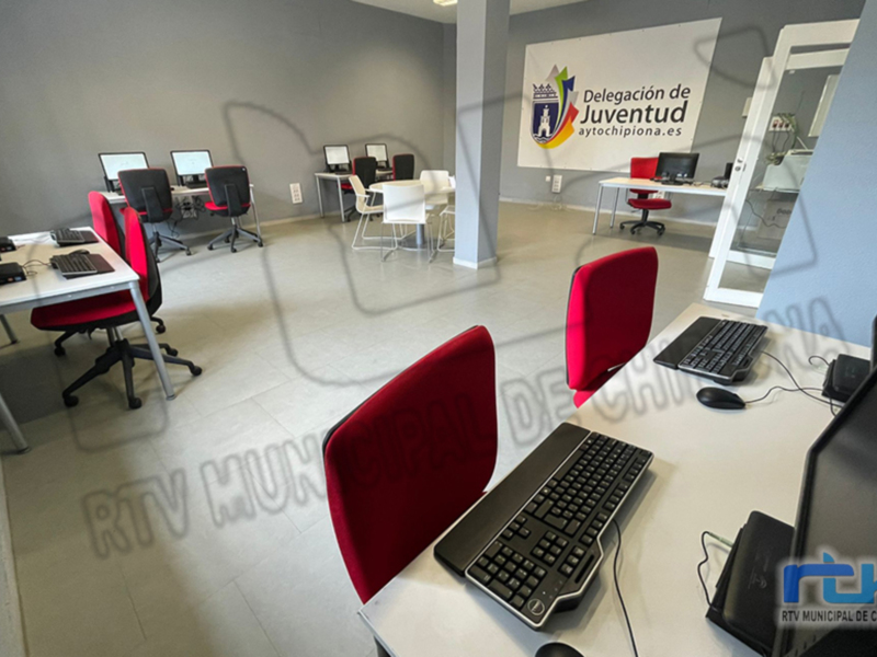 Comienza el montaje de un centro Guadalinfo en Chipiona que podría estar funcionando en un par de meses