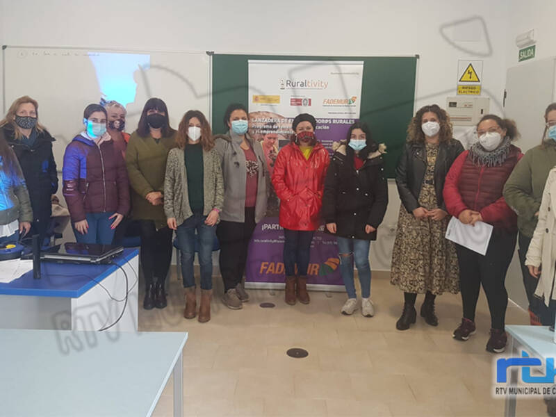 Diez mujeres de Chipiona participan en un taller del Proyecto Ruraltivity de empoderamiento de la mujer en el entorno rural