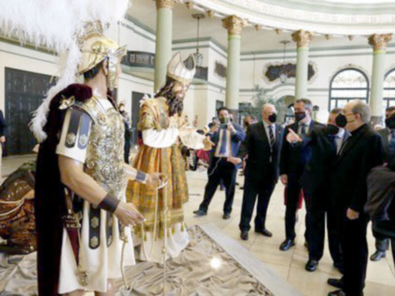 ‘Escenas de la Pasión’, la muestra que reúne por primera vez las figuras secundarias de ocho pasos de misterio de la Semana Santa de Sevilla