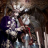 Acto de Semana Santa en el altar de la Hermandad de Jesús el Nazareno de Alcalá del Río.