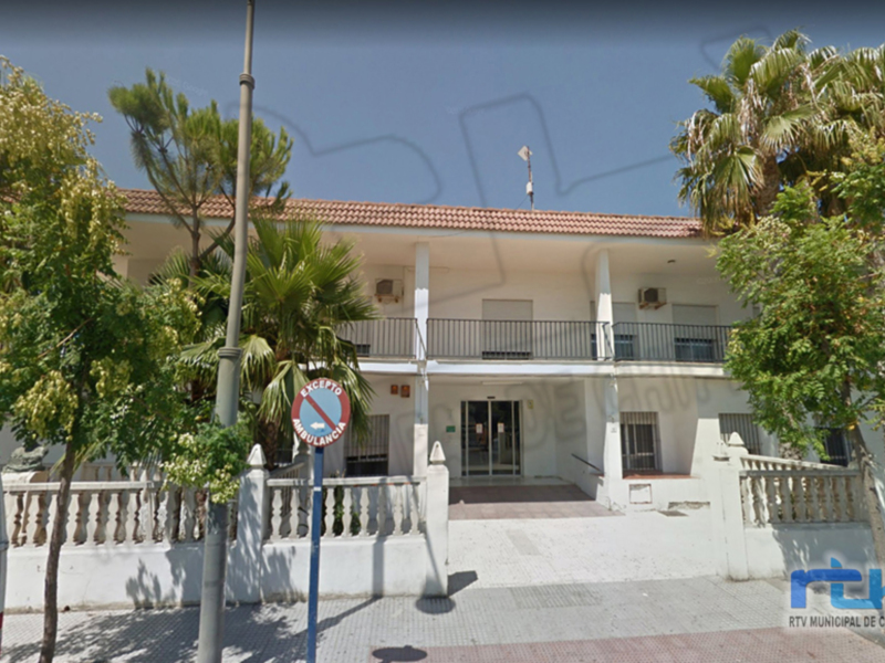 El Centro de Salud de Chipiona espera administrar esta semana en torno a 900 vacunas y alcanzar la  edad de 54 años