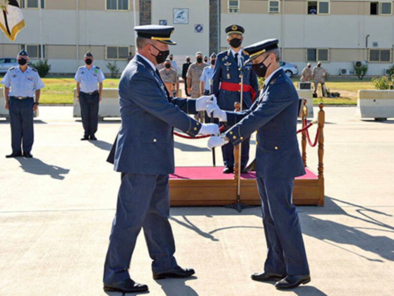 Acto  de relevo de mando y toma de posesión del Coronel Enrique Fernández Ambel 