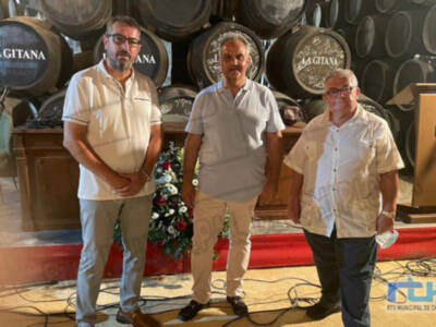 El disco ‘Cuerdas al aire’ de Juan Gómez ha protagonizado hoy la primera jornada en Sanlúcar de la Bienal de flamenco Jerez, Cádiz y Los Puertos