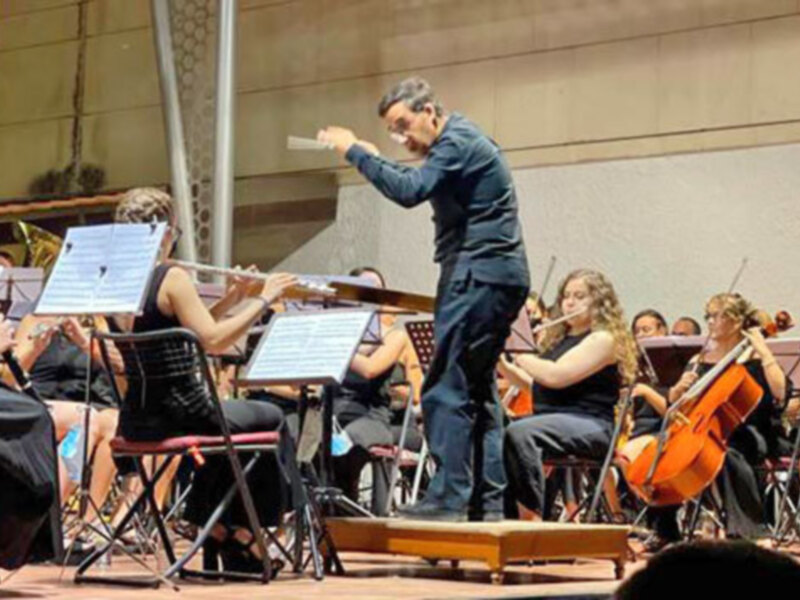 El segundo premio de directores de Bandas internacional ha recaído en el sevillano Juan Manuel Velázquez Ruiz