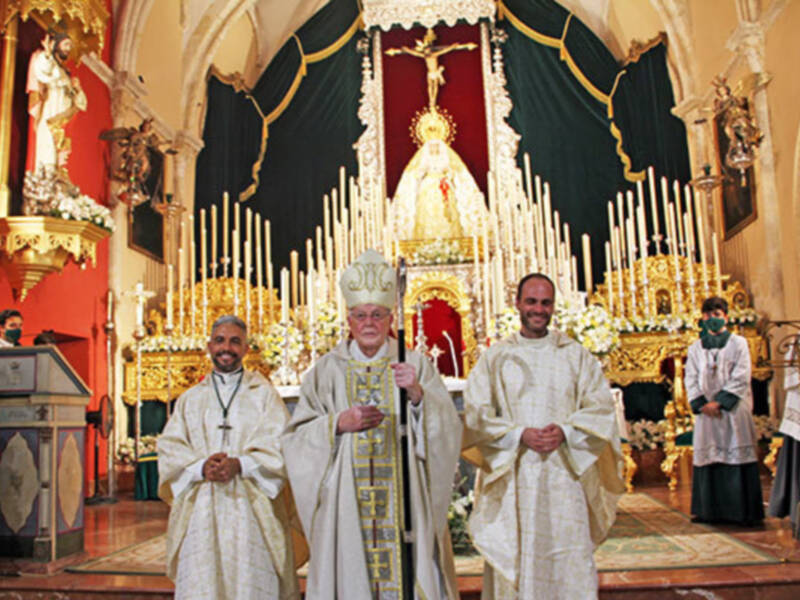 El Cardenal Amigo preside 50º aniversario de la coronación de Ntra. Sra. Angustias (Alcalá del Río)