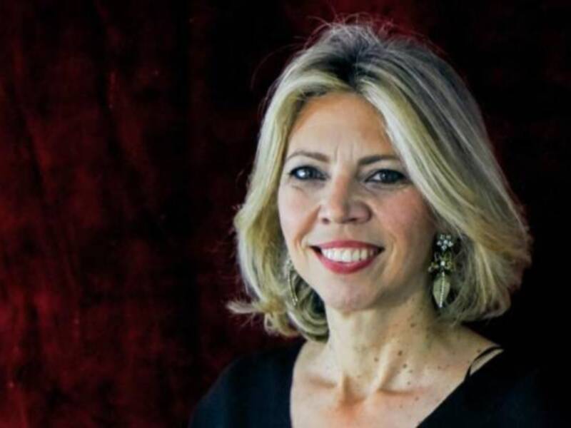 Marina Bernal Guerrero vuelve a La Feria del Libro de Sevilla, el sábado día 30, para firmar ejemplares de su último libro