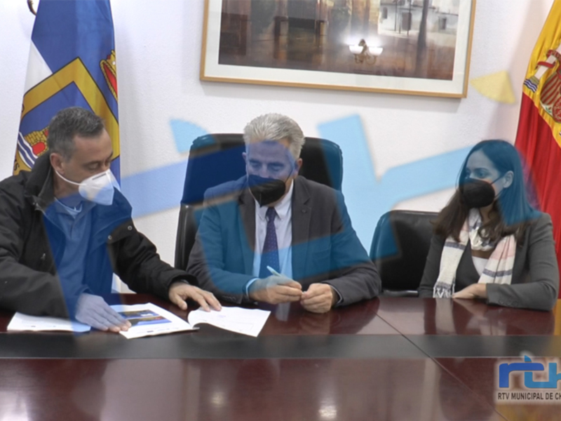 Ayuntamiento de Chipiona y Grupo de Acción Local Pesquera firman la certificación final de la subvención de los paneles informativos de los corrales