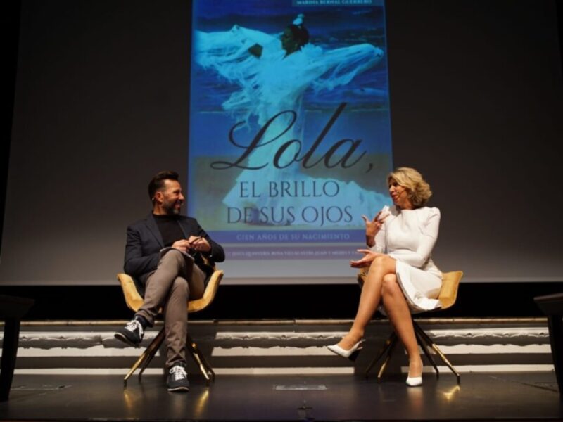 Marina Bernal presenta «Lola, el brillo de sus ojos» en la Fundación Cajasol