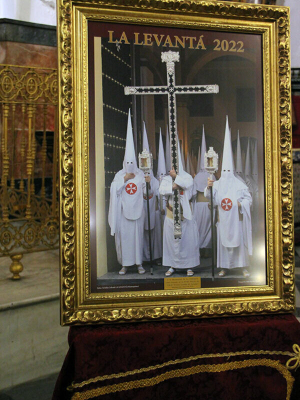 La Tertulia Cofrade ‘La Levantá’ presentó su cartel de la Semana Santa 2022 en San Juan de la Palma de Sevilla.