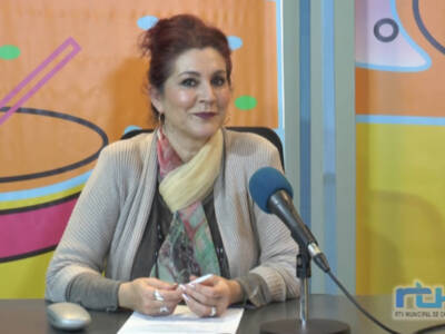 Isabel María Fernández presenta el calendario de actos del Carnaval de Chipiona 2022