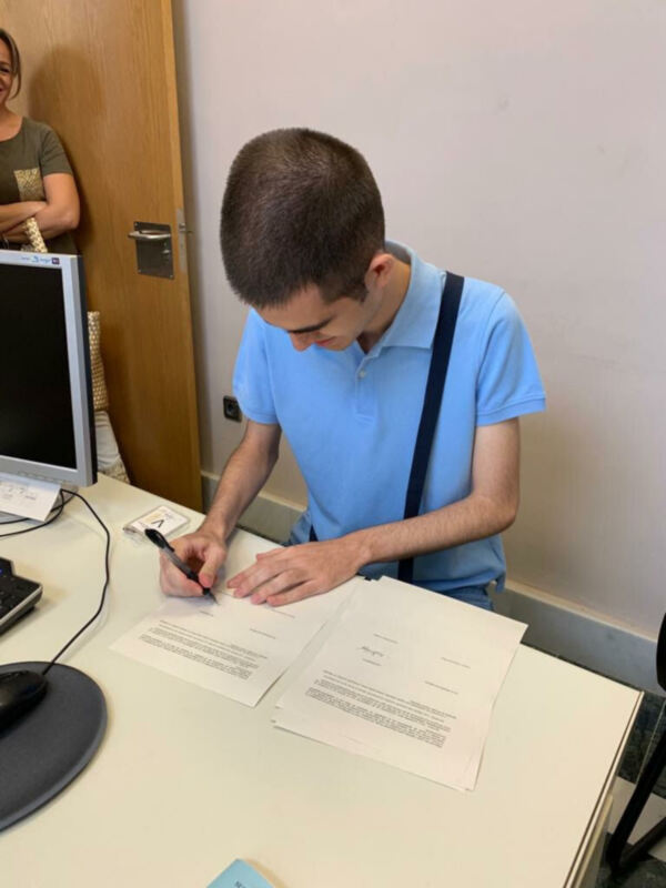 Autismo Sevilla Y Solarpack unidos para mejorar la inserción laboral de personas con autismo 