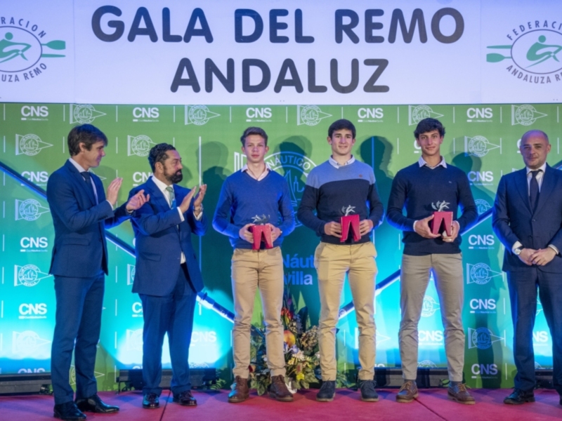 Premio Andalucía los Deportes 2021 para los campeones mundiales júnior de remo sevillanos