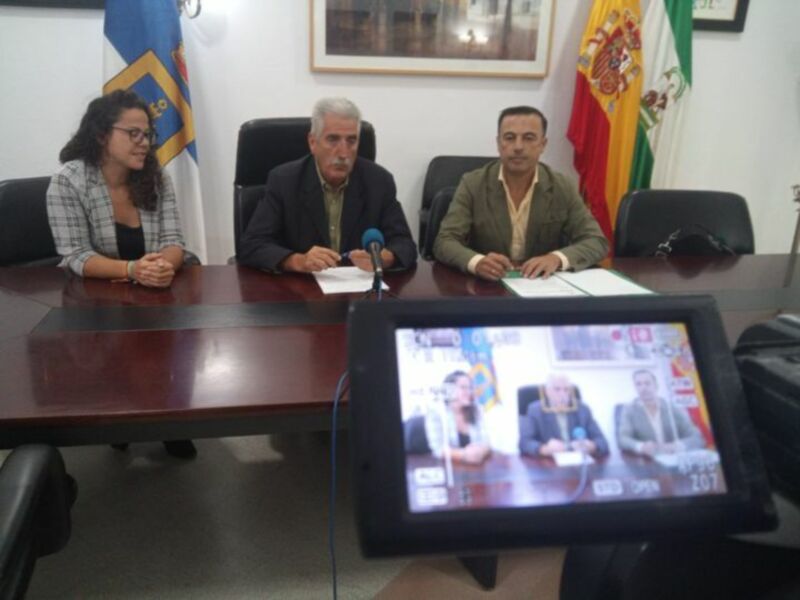 El Alcalde y la Delegada de Agricultura trasladan al nuevo Delegado Territorial las demandas más urgentes del sector agrícola en su visita a Chipiona