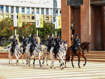 ANCCE ha querido homenajear a la Unidad Especial de Caballería de la Policía Nacional en su jornada inicial en Sevilla