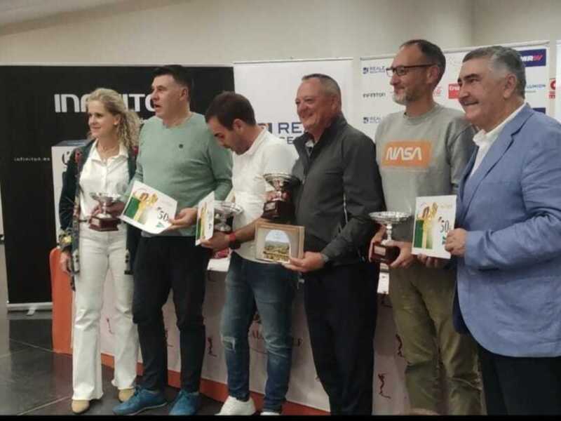 Celebrado el IX Campeonato de Golf de los Periodistas Deportivos de Andalucía Trofeo Reale Seguros con homenaje a Edu Abad y Santi Roldán