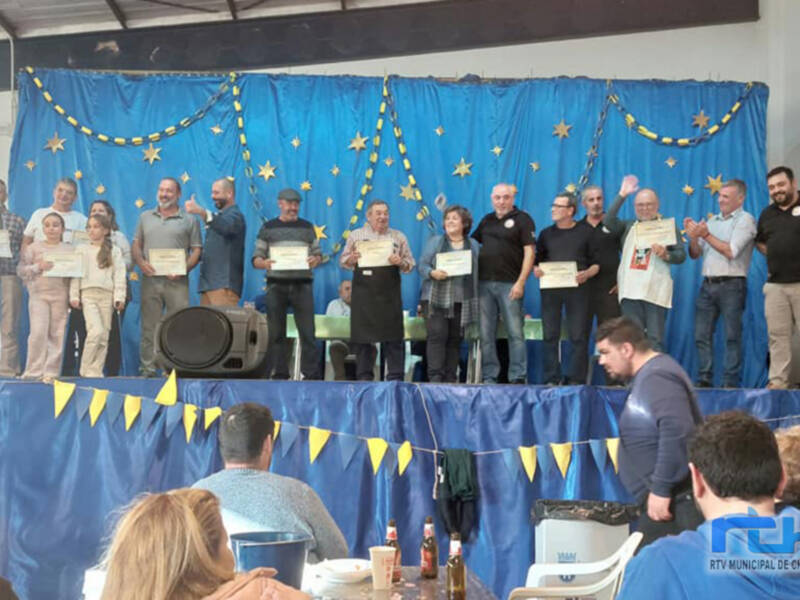 17 inscritos en la tercera edición del concurso de ajo de la Hermandad del Cautivo que la entidad califica de rotundo éxito