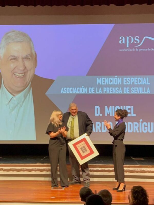 Miguel Gallardo, maestro de periodistas