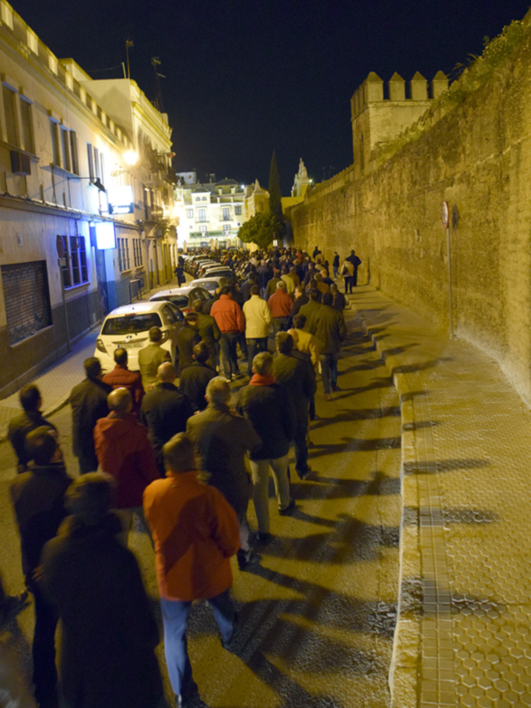 Armaos y Centuria ensayo por el barrio Macareno de Sevilla