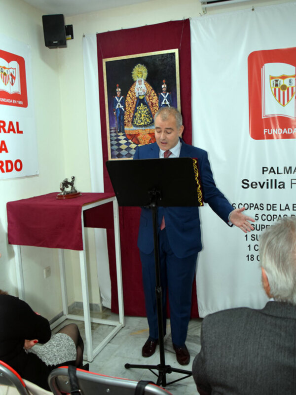 Francisco M. Pérez Estepa pregonó la Exaltación de la Semana Santa en la Peña Sevillista San Bernardo