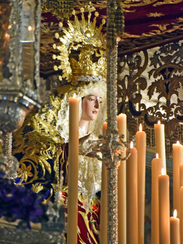 La Esperanza una devoción universal en Alcalá del Río.