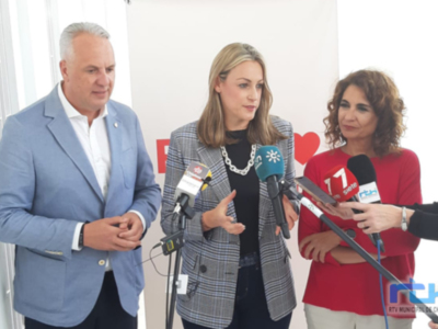 María Jesús Montero y Juan Carlos Ruiz Boix apoyan la candidatura de María Naval a la Alcaldía de Chipiona 