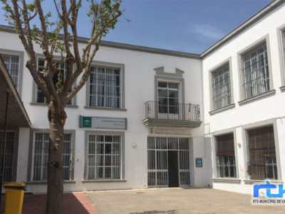 Hoy 31 de mayo acaba el plazo informativo sobre la oferta formativa y las matrículas del próximo curso en el Centro de Educación de Adultos