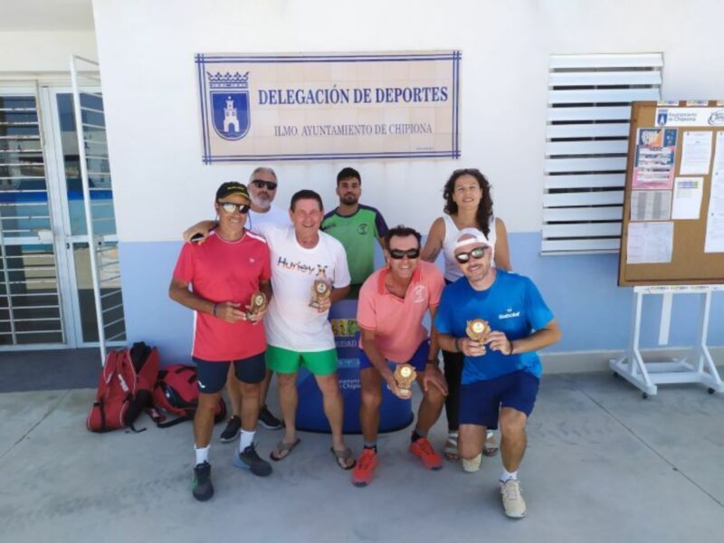 Manuel Serrano y Manuel Massip campeones del Open de Tenis de dobles de este verano en Chipiona