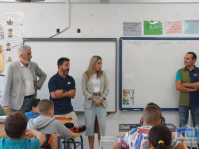 El Alcalde y la Delegada de Educación inauguran el curso escolar en el colegio público Maestro Manuel Aparcero 