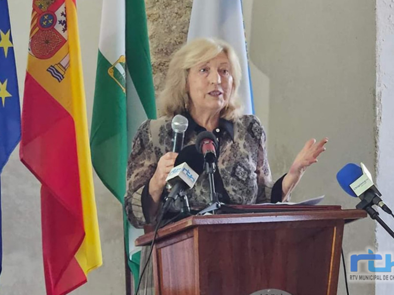 Aurelia Casado distinguida como Laureada del Festival Romano ‘Turris Caepionis’ por su entrega como maestra a varias generaciones 