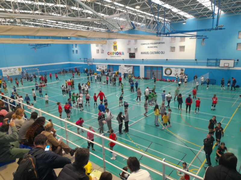 23 jóvenes tenistas participaron el pasado viernes en la Liguilla de Tenis de Invierno