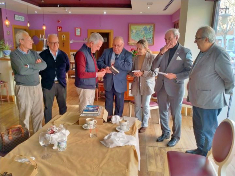 Puerto Real  y el Ateneo de Triana intercambiaron ideas entre sus mienbros